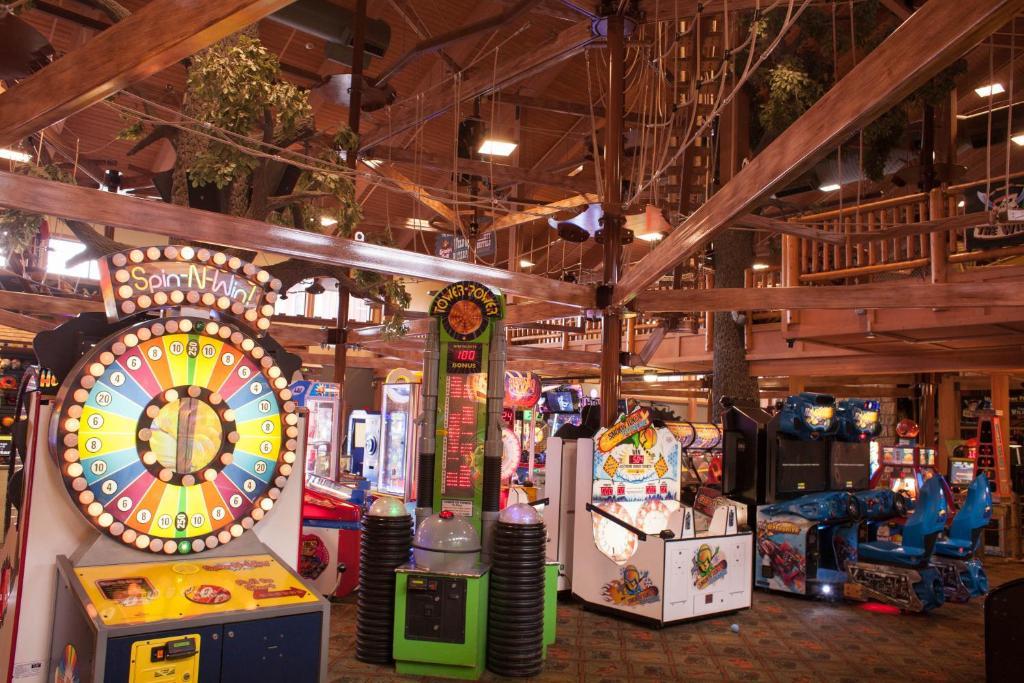 Club Wyndham Glacier Canyon Lake Delton Exterior foto