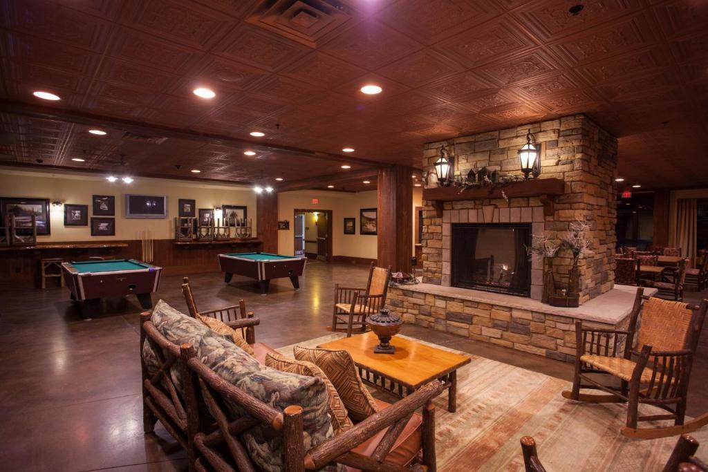 Club Wyndham Glacier Canyon Lake Delton Exterior foto